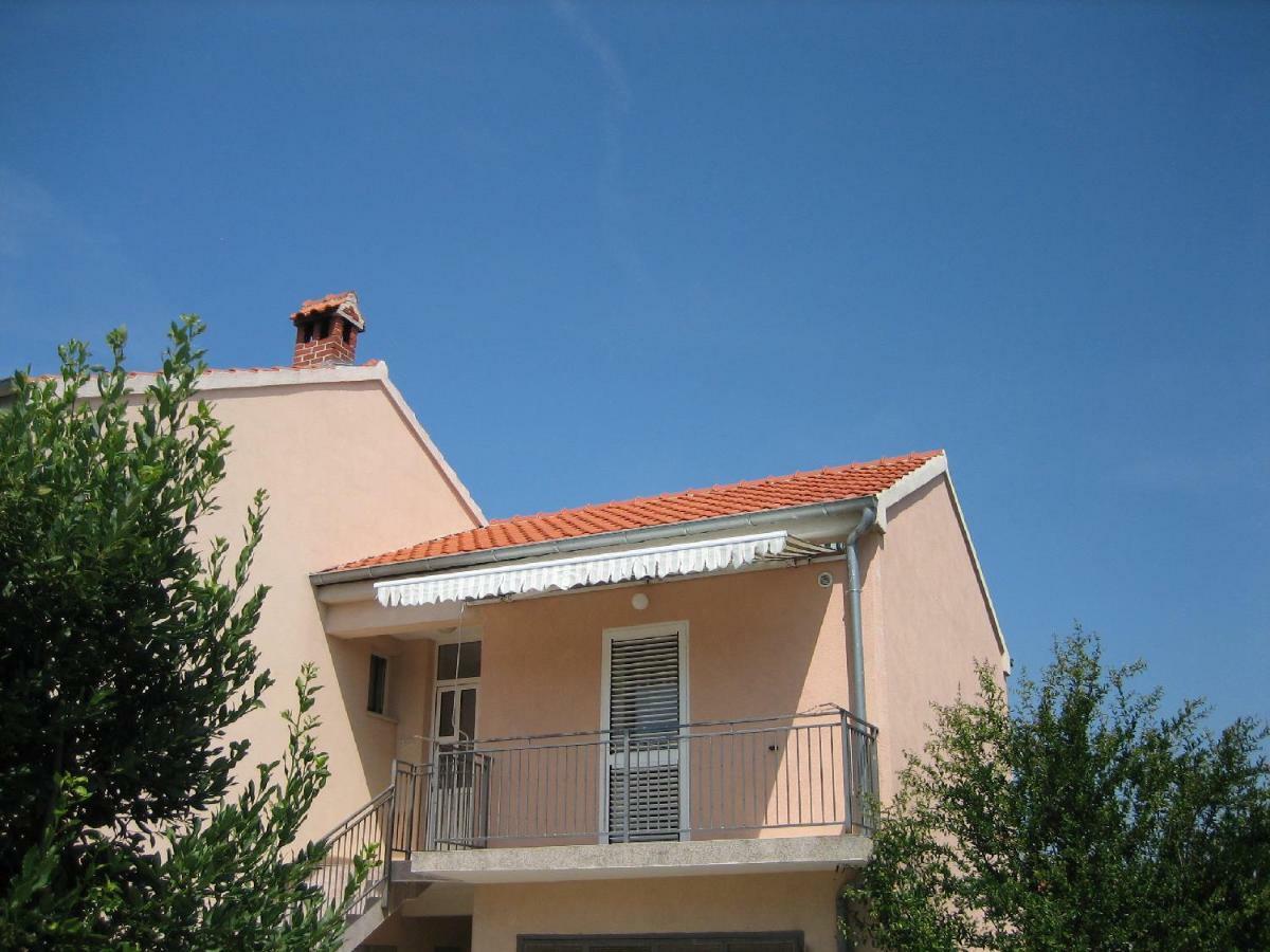 Tihi Apartman ซาดาร์ ภายนอก รูปภาพ